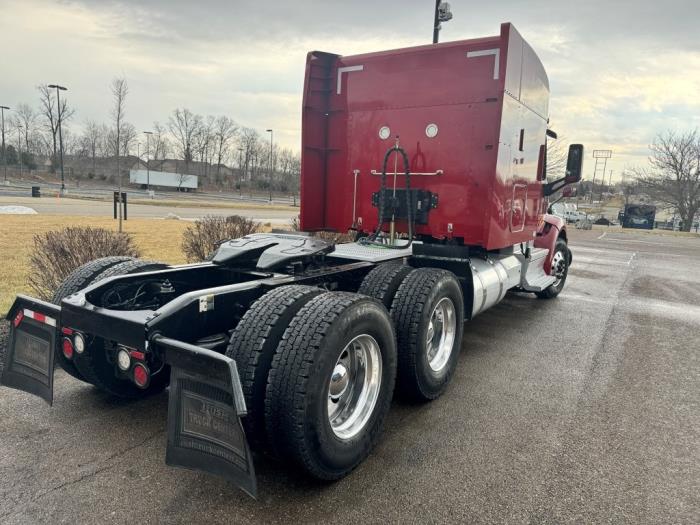2022 Peterbilt 579-6