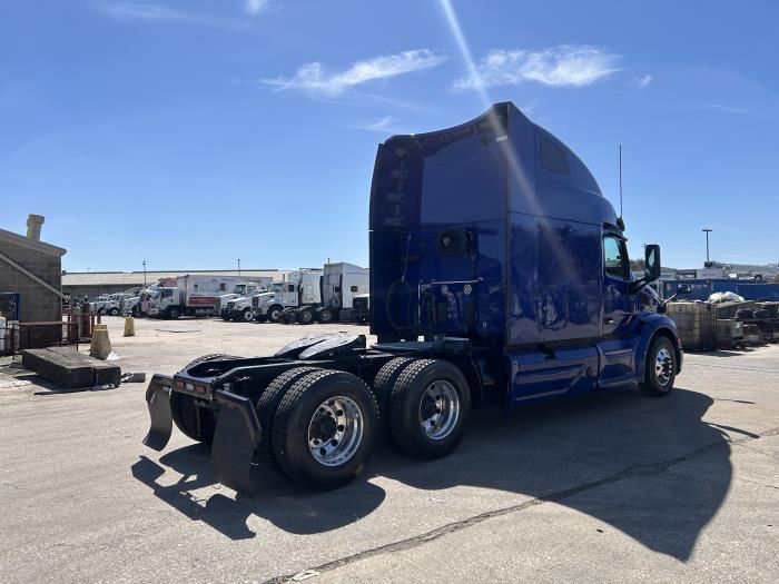 2022 Peterbilt 579-5