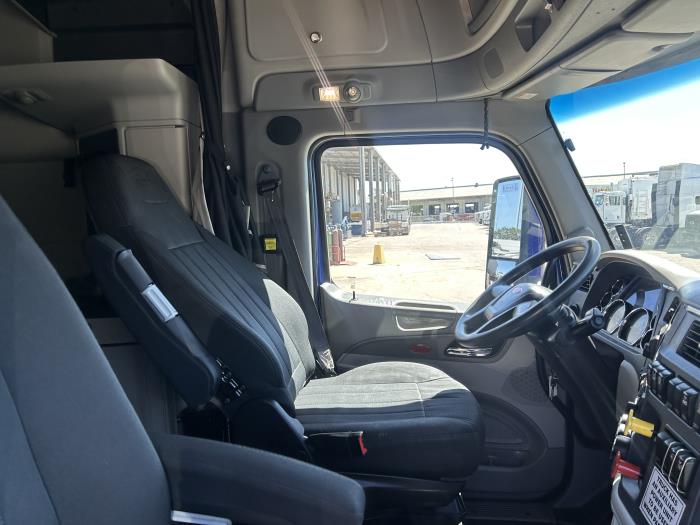 2022 Peterbilt 579-24