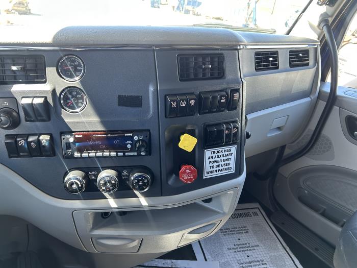 2022 Peterbilt 579-36