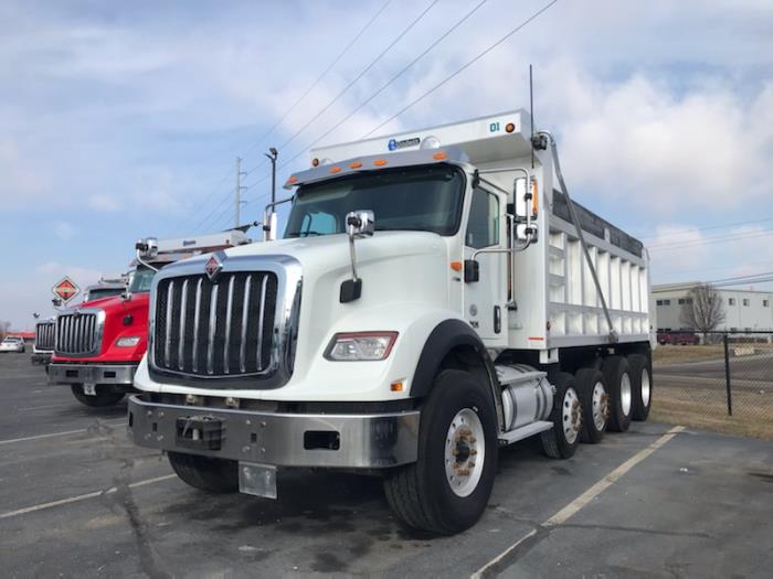 2020 International HX615-16