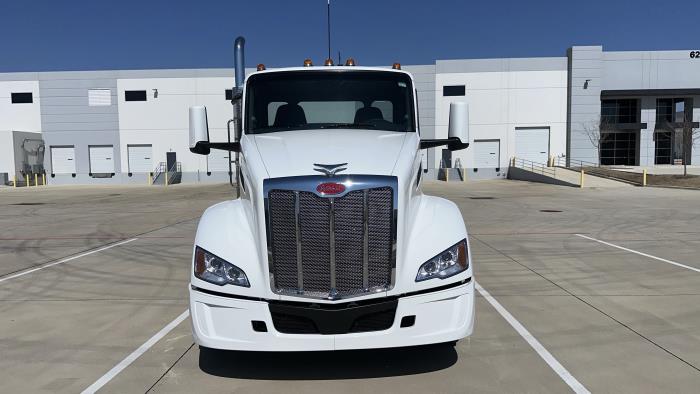2026 Peterbilt 579-2