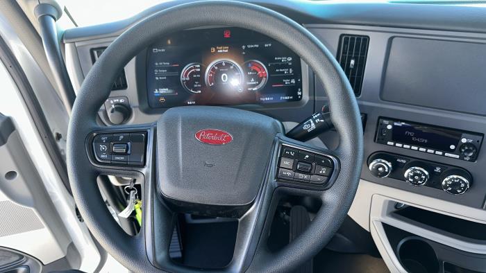 2026 Peterbilt 579-21