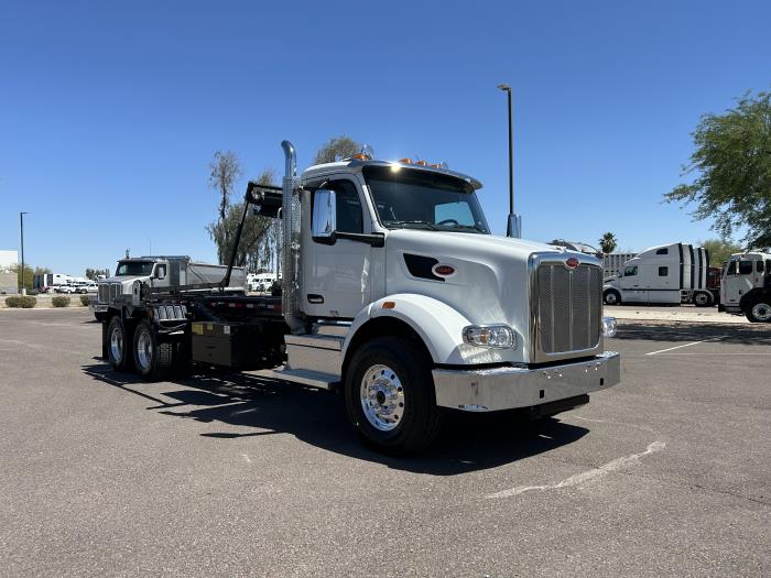 2025 Peterbilt 567-10