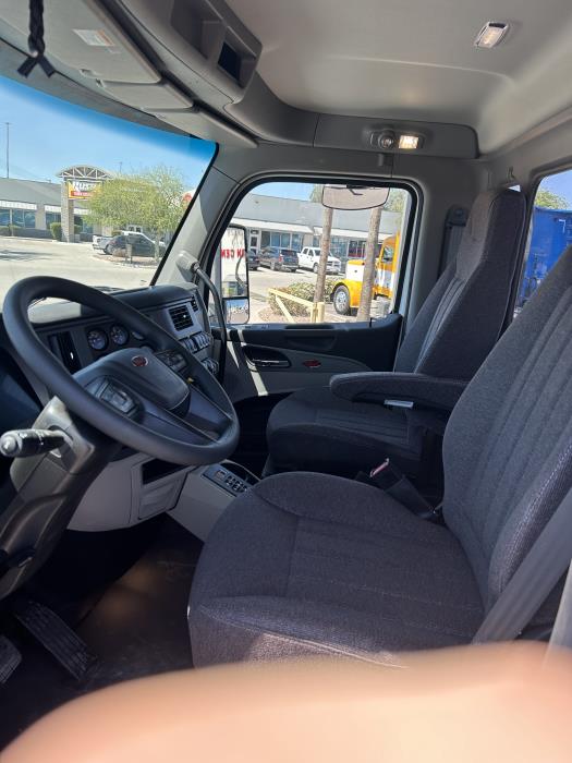 2025 Peterbilt 567-14