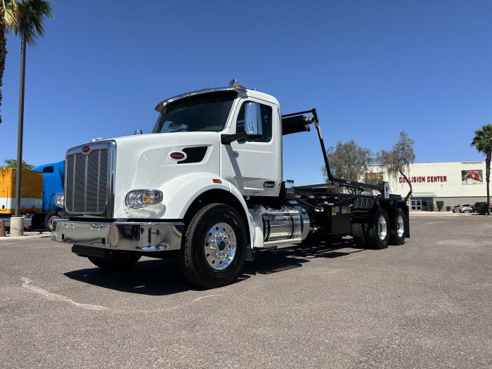 2025 Peterbilt 567-1