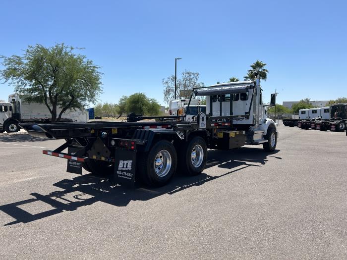 2025 Peterbilt 567-8