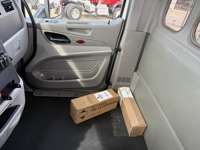 2020 Peterbilt 579-6