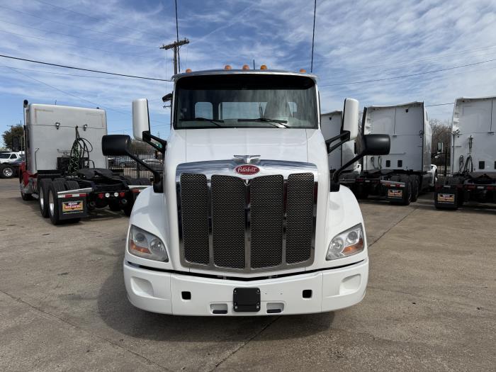 2020 Peterbilt 579-2