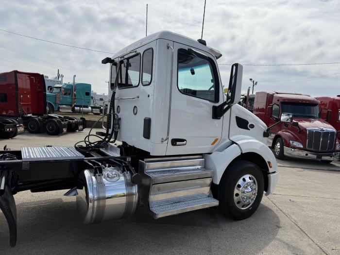 2020 Peterbilt 579-21