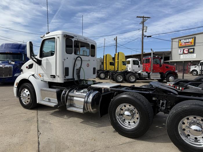 2020 Peterbilt 579-26