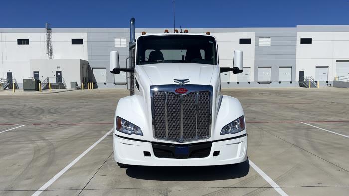 2026 Peterbilt 579-2