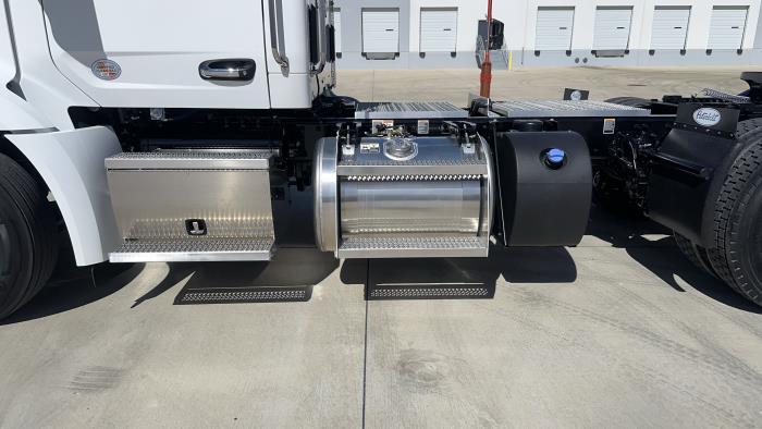 2026 Peterbilt 579-9