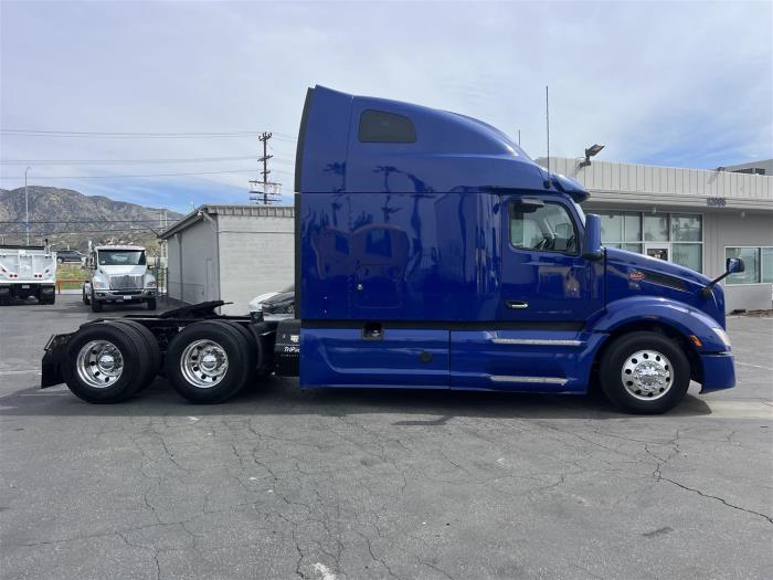 2022 Peterbilt 579-3