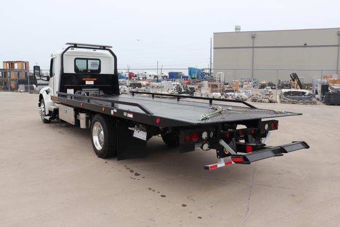 2025 Peterbilt 536-5