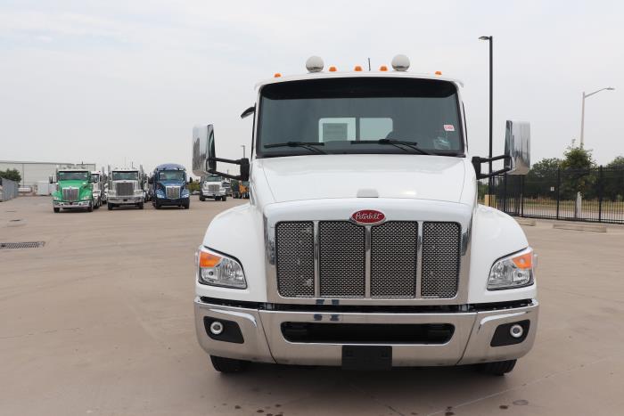 2025 Peterbilt 536-12