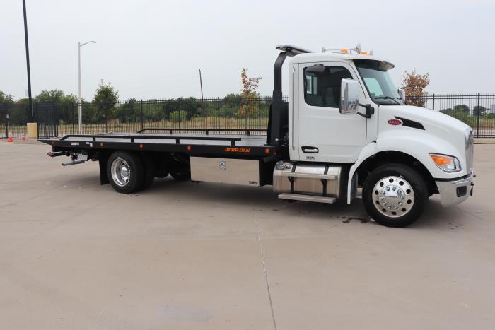 2025 Peterbilt 536-10