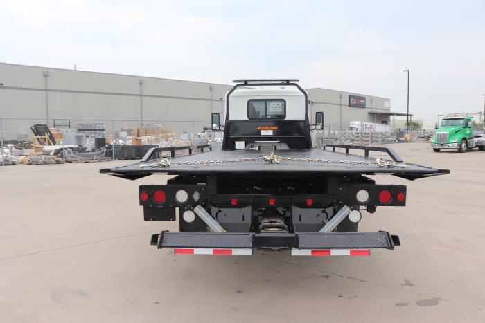 2025 Peterbilt 536-6