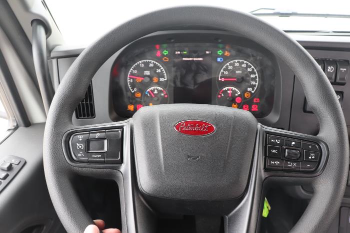 2025 Peterbilt 536-14
