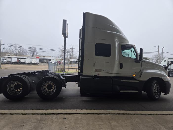 2020 International LT625-10