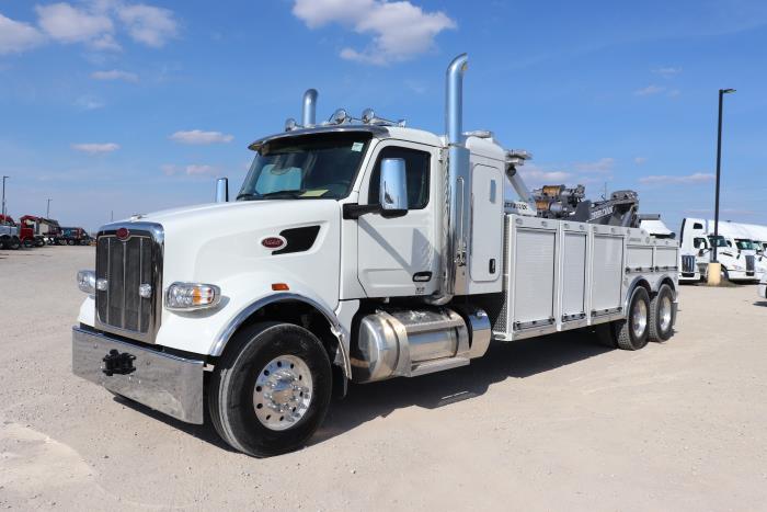 2023 Peterbilt 567-12