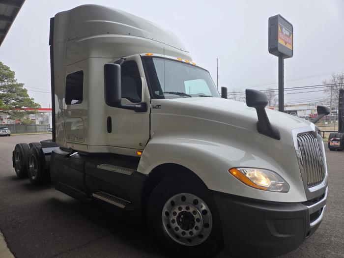 2020 International LT625-30