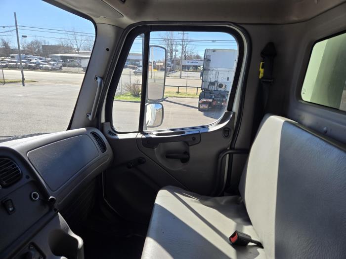 2020 Freightliner Business Class M2 106-23