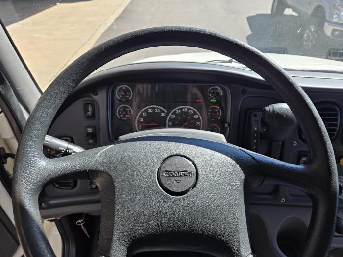 2020 Freightliner Business Class M2 106-24