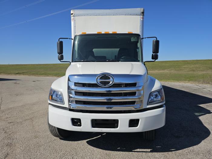 2020 Hino 268A-1