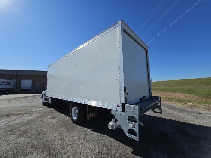 2020 Hino 268A-6