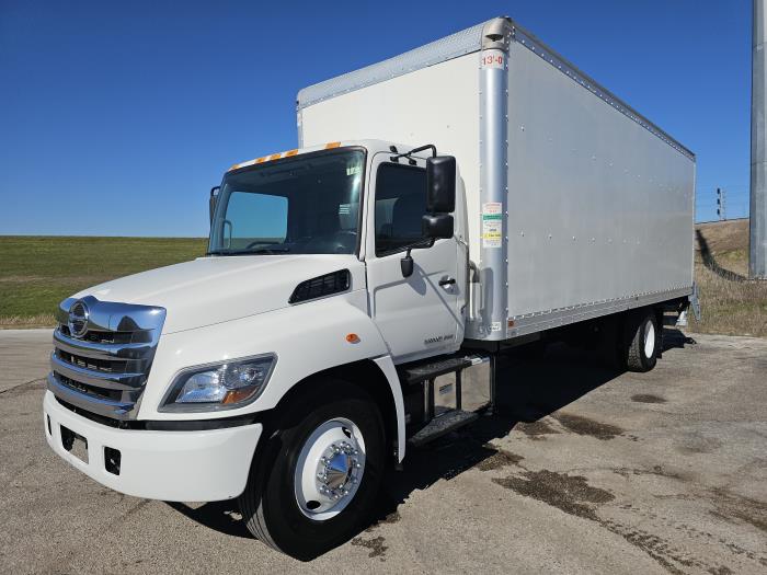 2020 Hino 268A-8