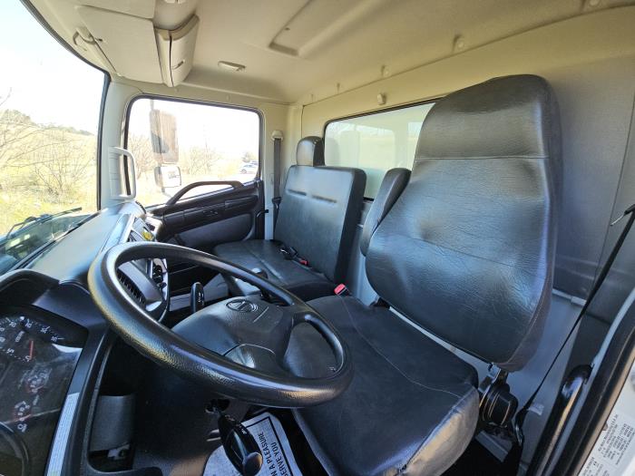 2020 Hino 268A-19