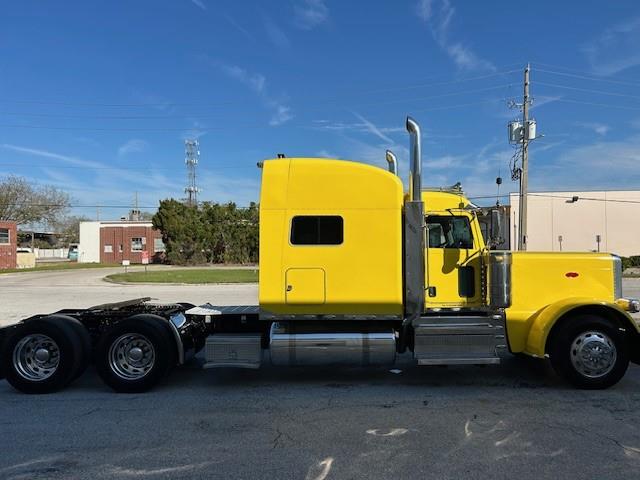2020 Peterbilt 389-5