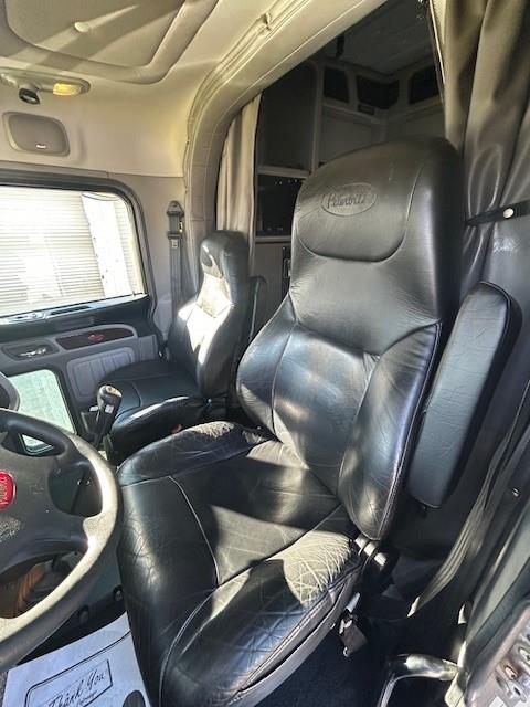 2020 Peterbilt 389-9