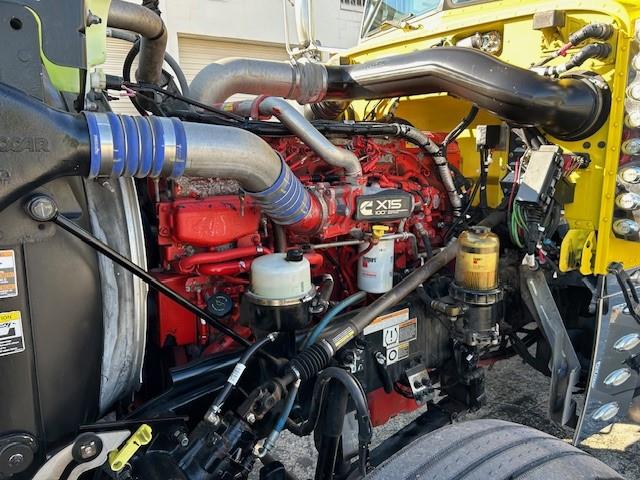 2020 Peterbilt 389-17