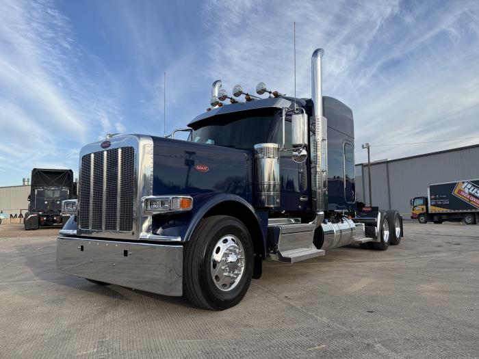 2026 Peterbilt 589-2