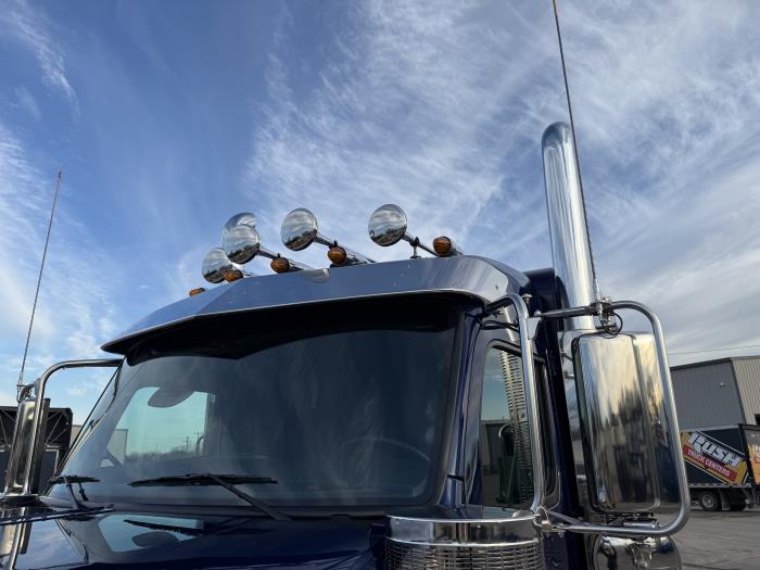 2026 Peterbilt 589-14