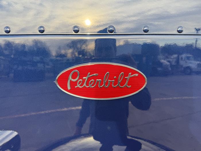 2026 Peterbilt 589-17