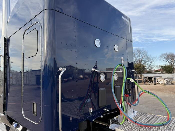 2026 Peterbilt 589-20