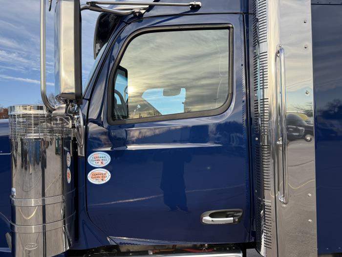 2026 Peterbilt 589-26