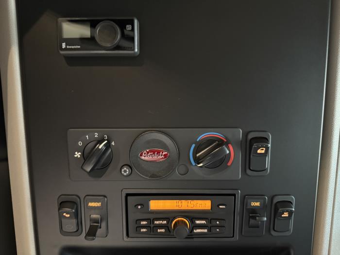 2026 Peterbilt 589-52