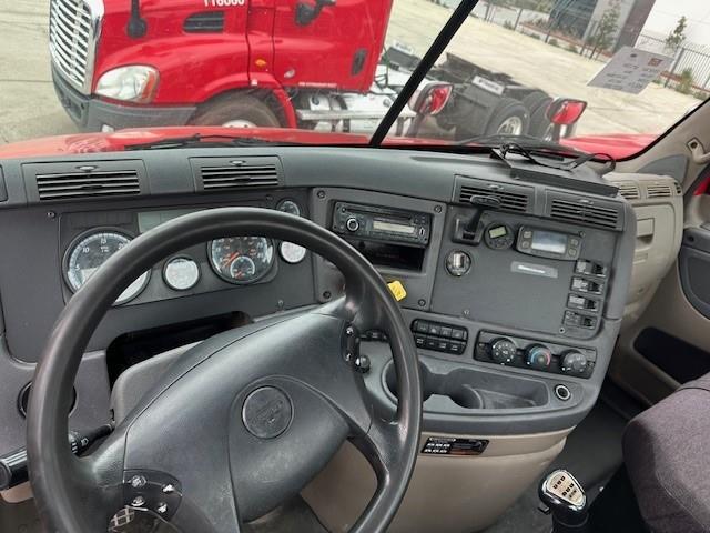 2016 Freightliner Cascadia-2