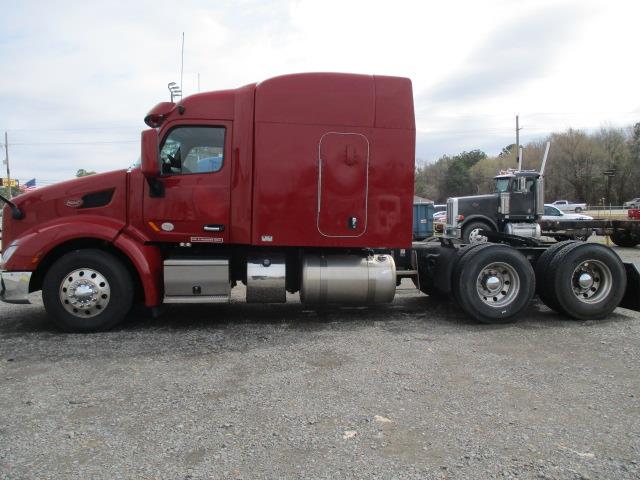 2022 Peterbilt 579-2