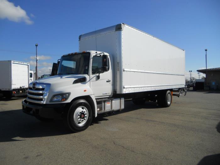 2018 Hino 268A-1
