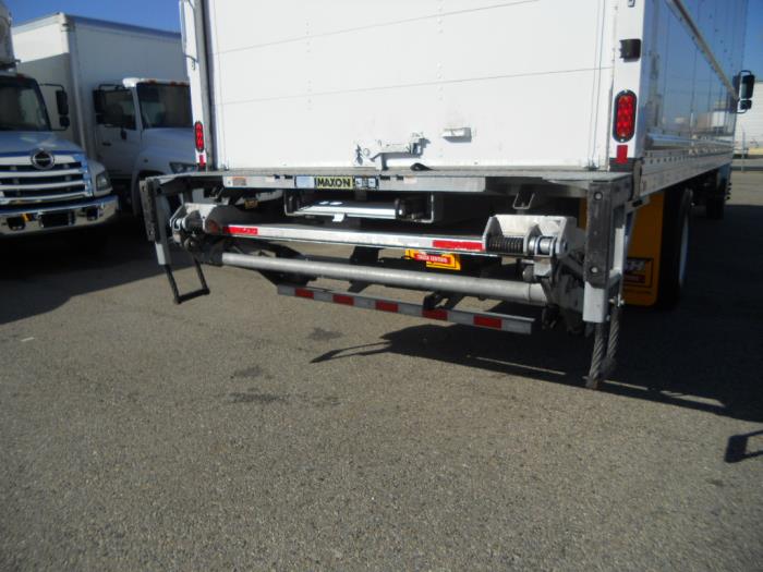 2018 Hino 268A-3