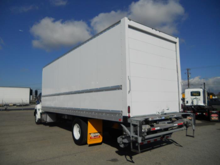 2018 Hino 268A-4