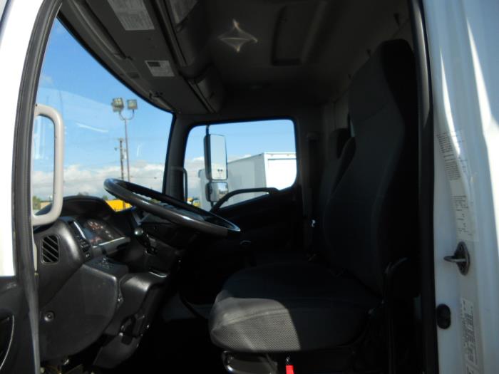 2018 Hino 268A-5
