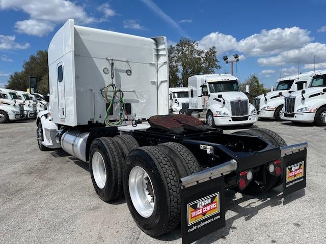 2021 Peterbilt 579-6