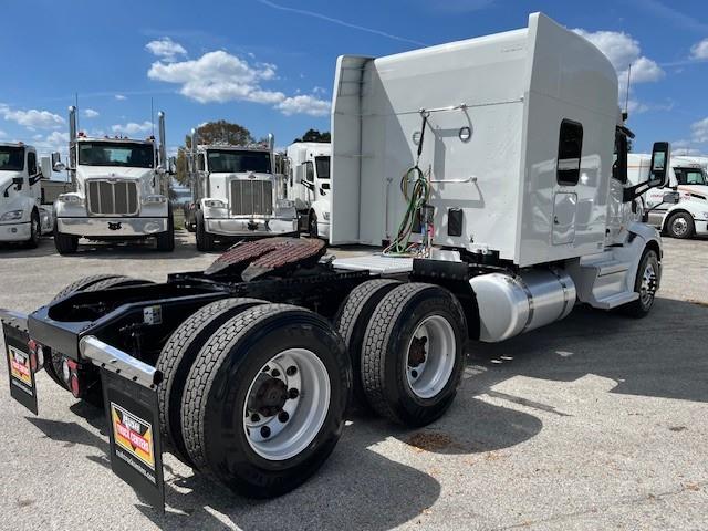 2021 Peterbilt 579-9