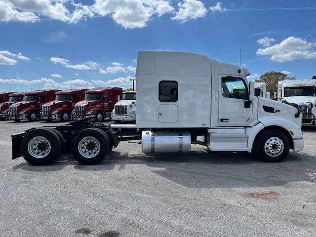 2021 Peterbilt 579-10